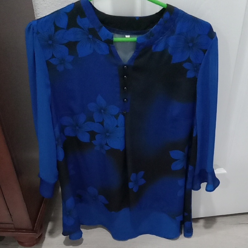 Source Unknown Women's Blue Floral Tunic - Elegant 3/4 Sleeve Top
